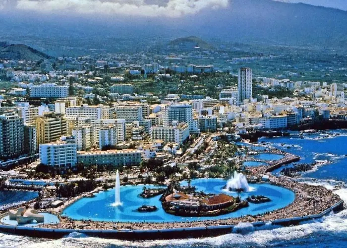 Club By Grupo Compostelana 4 *